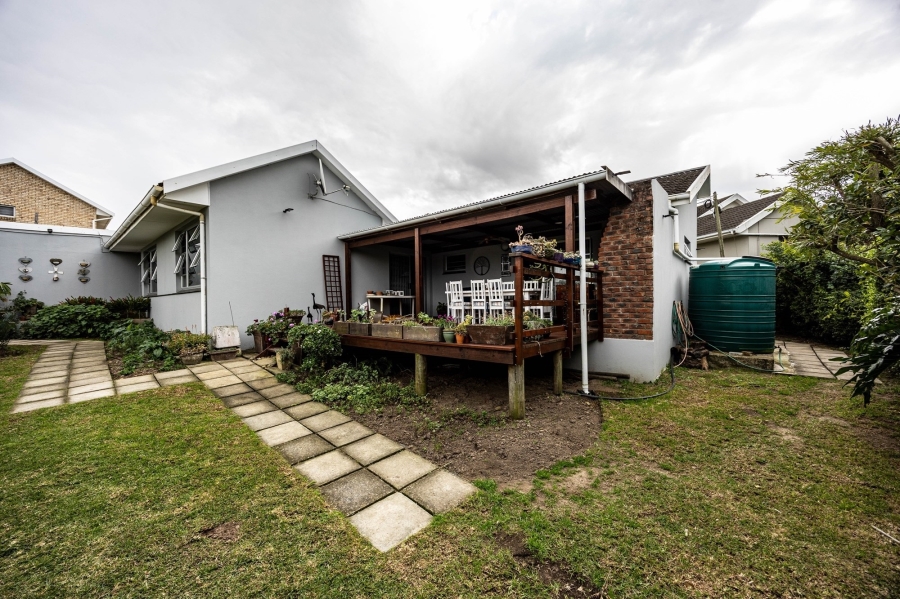 4 Bedroom Property for Sale in Beacon Bay Eastern Cape